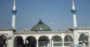 Security lapse caused Data Darbar attack, CCPO tells LHC